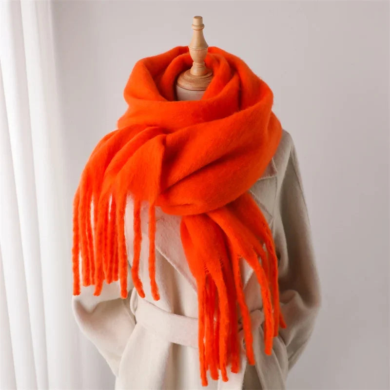 Warmer Winterschal für Damen 240x38cm im dicken Woll-Look, Schultertuch mit Fransen, weicher Strickschal gegen Kälte | Sansoti