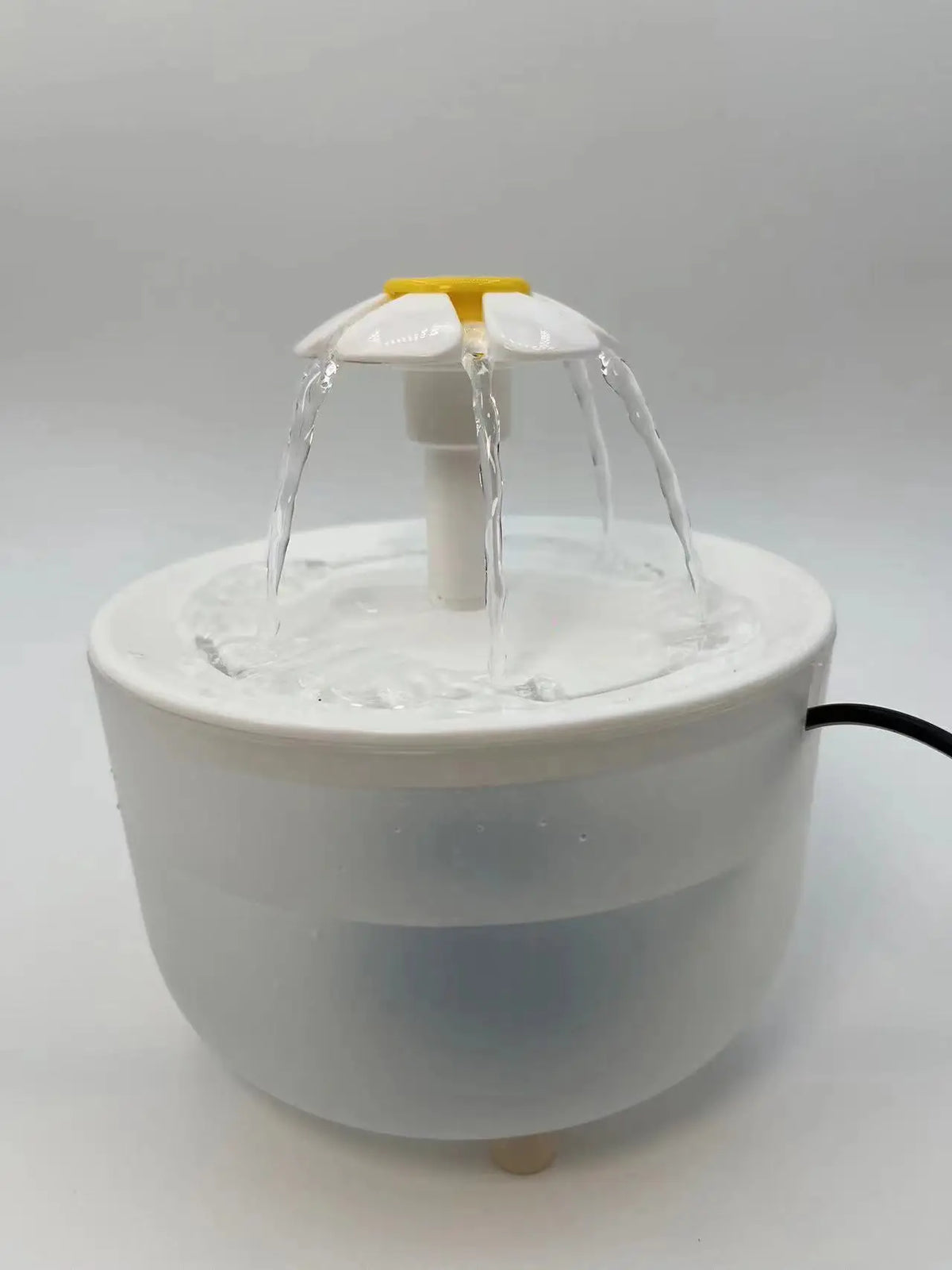 Elektrischer Katzenbrunnen 1,2L mit leiser Wasserpumpe, USB-aufladbar, mit Filter, Wassernapf für Haustiere | Sansoti