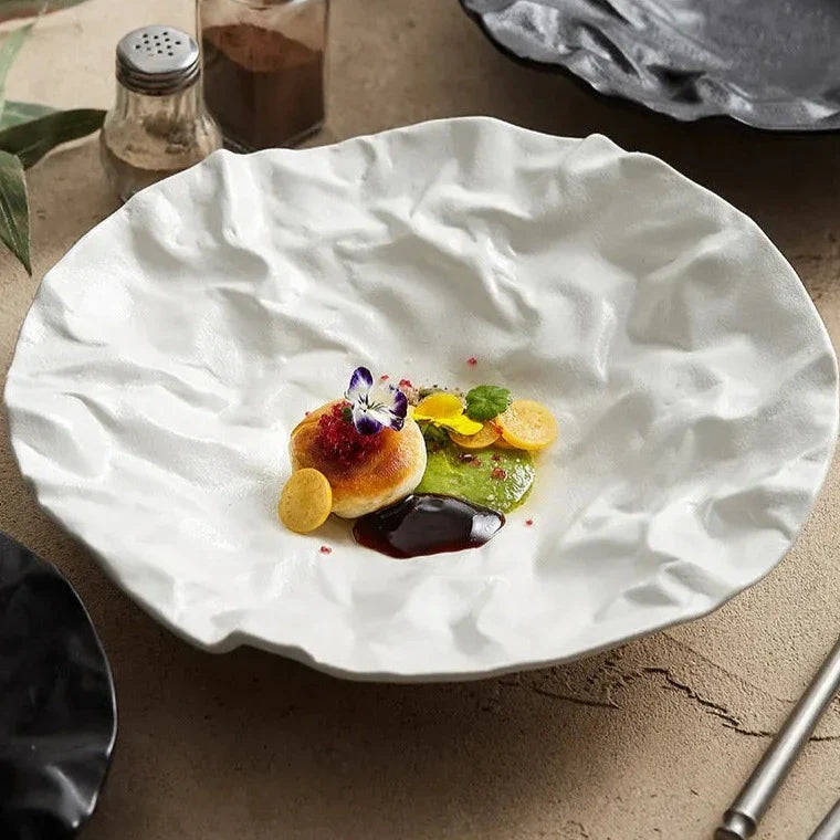 Keramische Schale mit Gezeitenwellen-Effekt Weiß Schwarz Coastal Geschirr 23 cm 28 cm | Sansoti