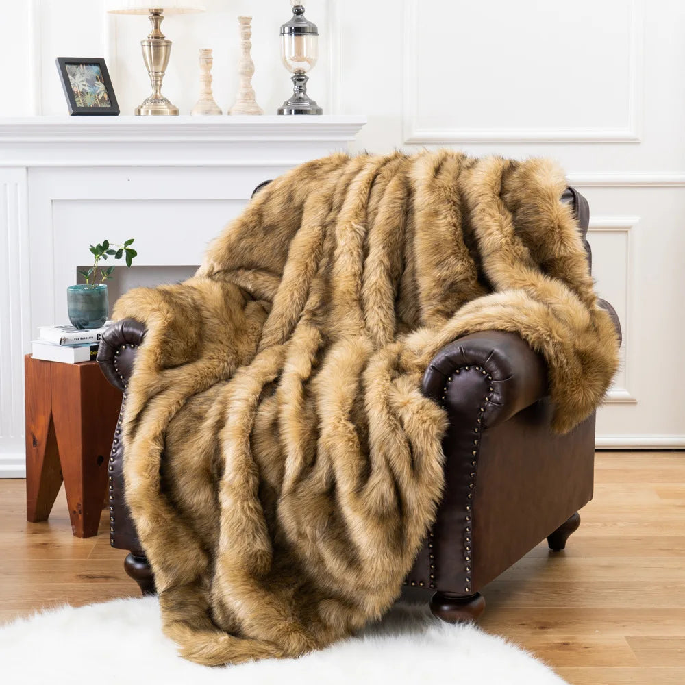 Luxuriöse Kunstfell-Decke – Weiche & warme Zierdecke für Sofa oder Bett | Sansoti
