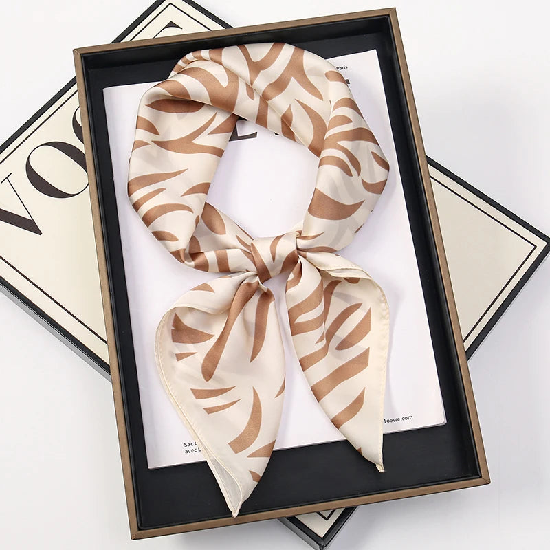 Quadratisches Satin-Tuch 70x70 cm für Damen - Haarband, Halstuch, Hijab und Stirnband, weiches Polyester, elegant und stilvoll | Sansoti