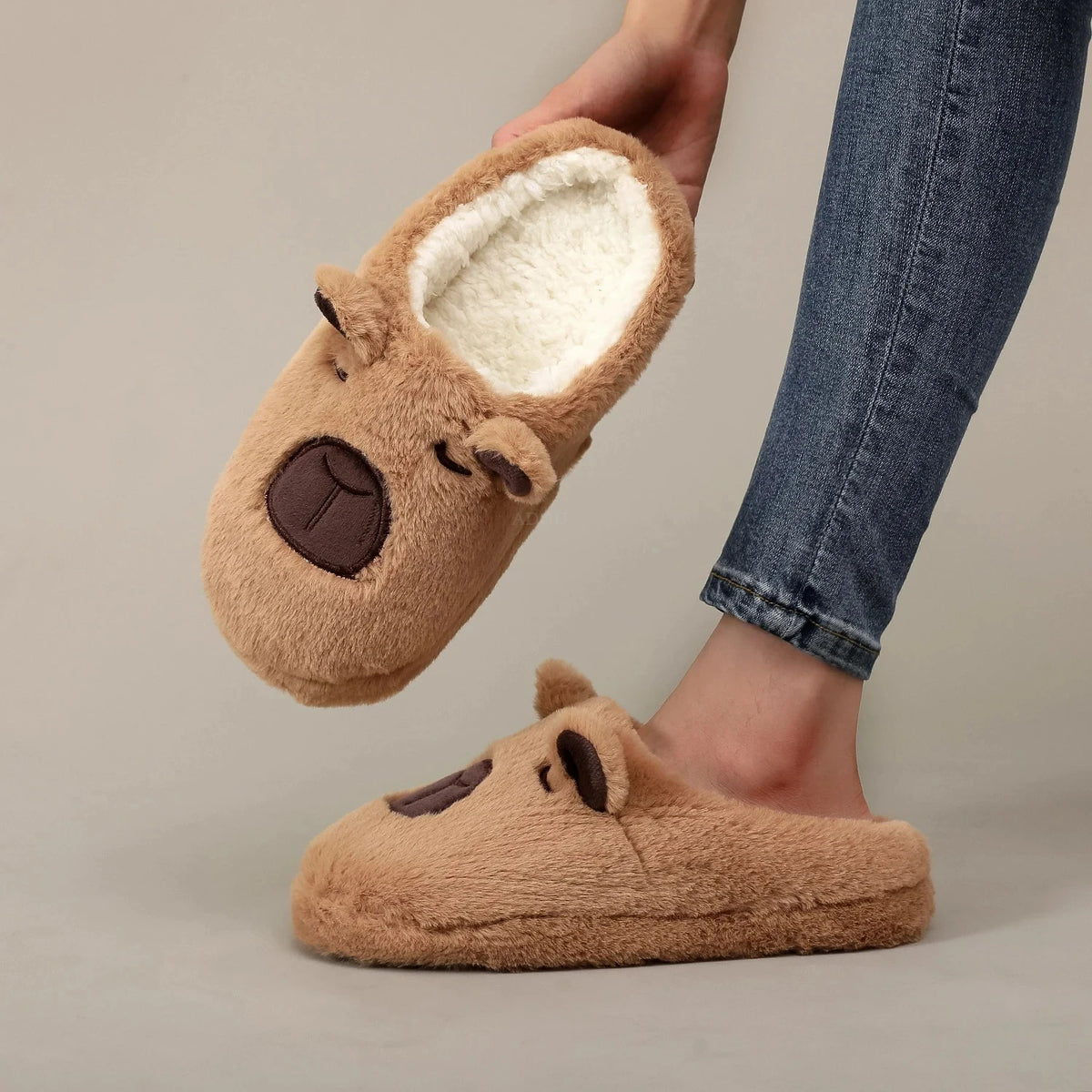 Warme Plüsch-Hausschuhe mit Capybara-Design Unisex für drinnen Leicht Komfortabel Rutschfest Winter | Sansoti