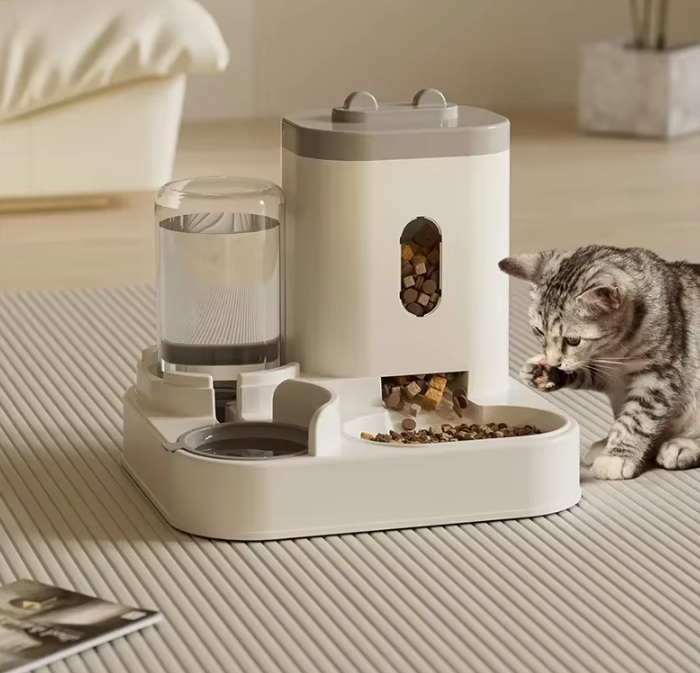 Kattenvoerbak en waterfontein 2-in-1, automatische voerdispenser, 2300 ml, 1 l | Sansoti