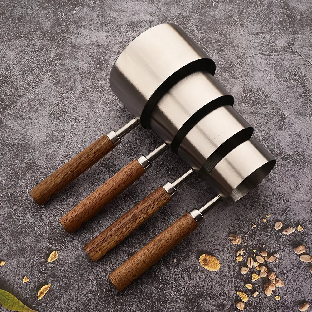 Messlöffel-Set 8-teilig aus Edelstahl mit Holzgriff – Nestbares Küchenwerkzeug zum Backen und Kochen | Sansoti