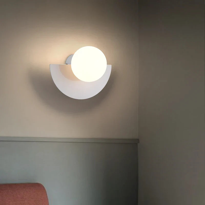 Moderne LED-Wandleuchte mit Geometrischem Design für Wohnzimmer & Schlafzimmer | Sansoti