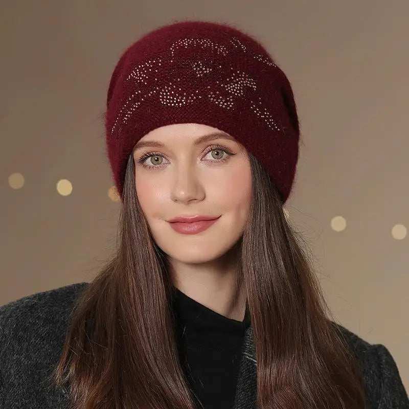 Gestrickte Wintermütze für Damen mit Blumendekor, warme Beanie, lässige Streetwear-Kopfbedeckung, Winteraccessoire | Sansoti