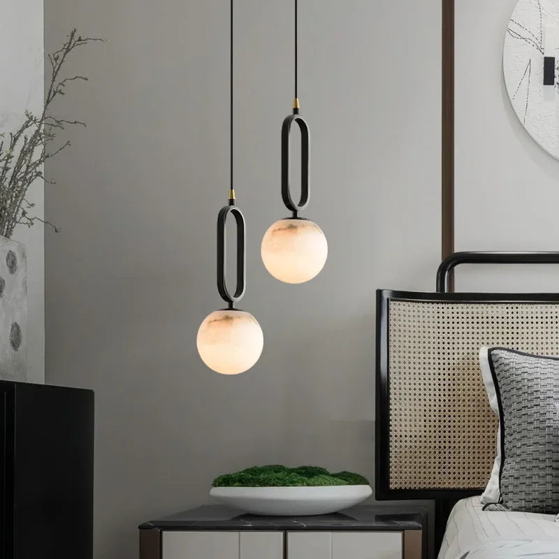 Suspension en pierre naturelle marbre – éclairage scandinave luxueux avec détails en cuivre | Sansoti