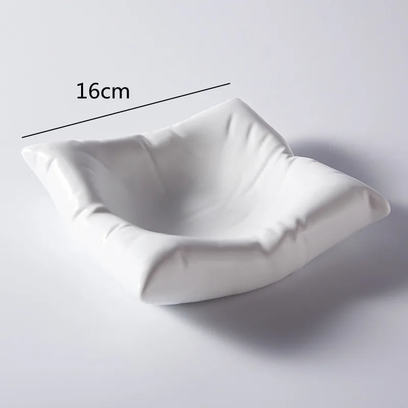 Ceramic Serving Platter Cloud Shape White Black Bone China Luxury Table Accessory Elegant Design | Sansoti