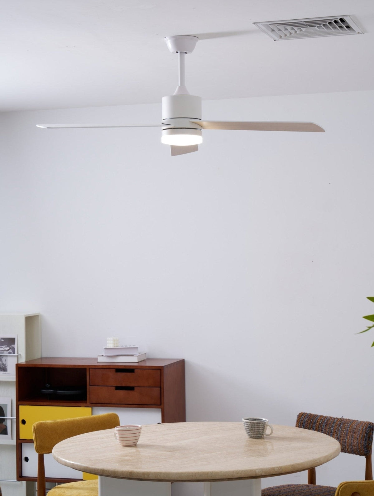 Ceiling Fan with LED Lighting Ø132 cm - 6 Speeds with Remote Control - Energy Efficient Design for Bedroom and Living Room | Sansoti