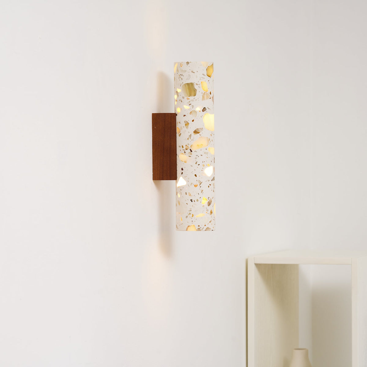 Wall Lamp Terrazzo Cylinder – Walnut Wooden Base – Handmade Natural Stone – Retro Column Design – Warm Light G9 – Living Room Bedroom Hallway | Sansoti