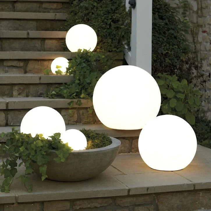 Round LED solar-powered garden light, ambient lighting for garden or patio, waterproof, with remote control, 16 colours | Sansoti