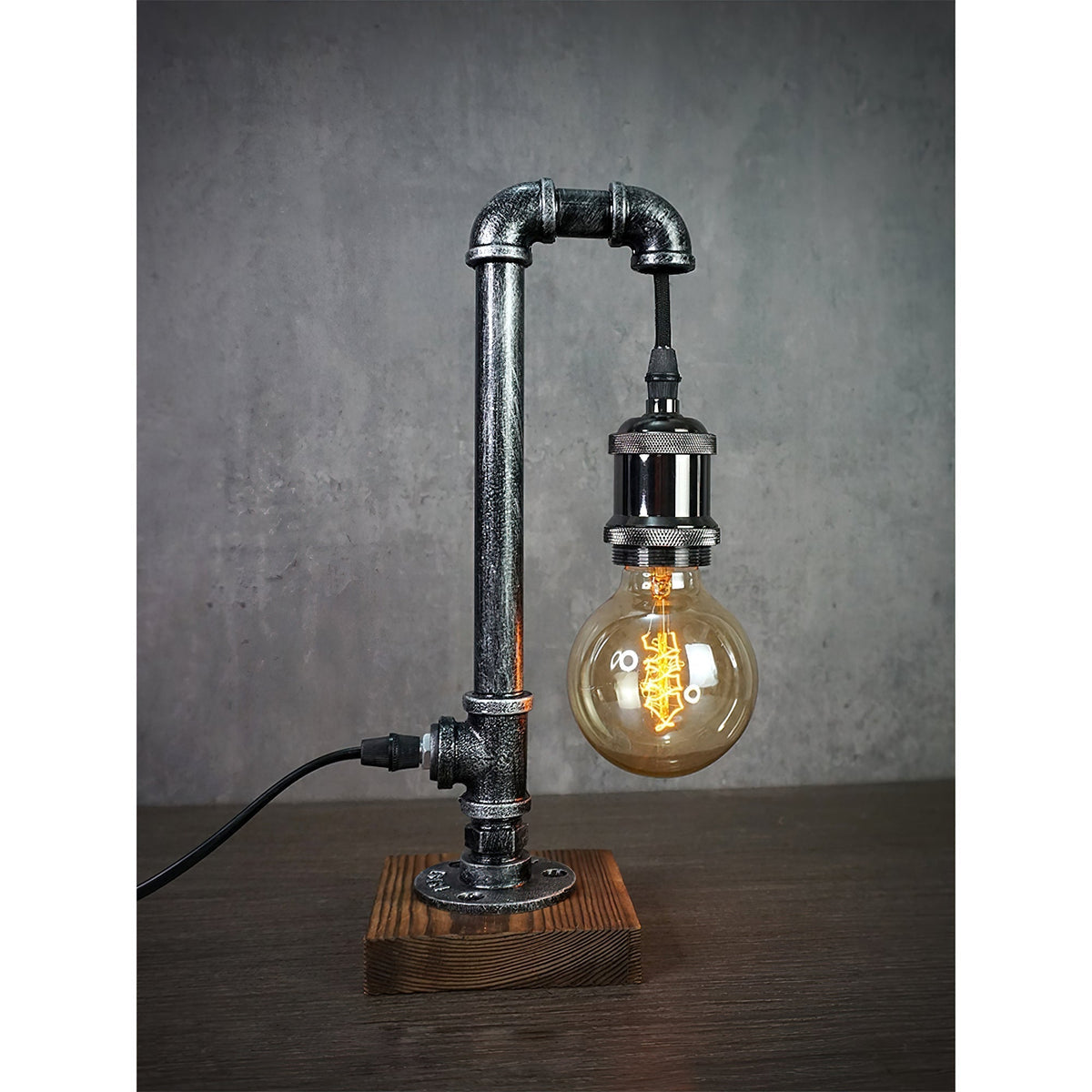 Lampe de table industrielle en métal et bois, design steampunk avec tuyau de plomberie, E26 E27, lampe de table rétro pour le salon | Sansoti