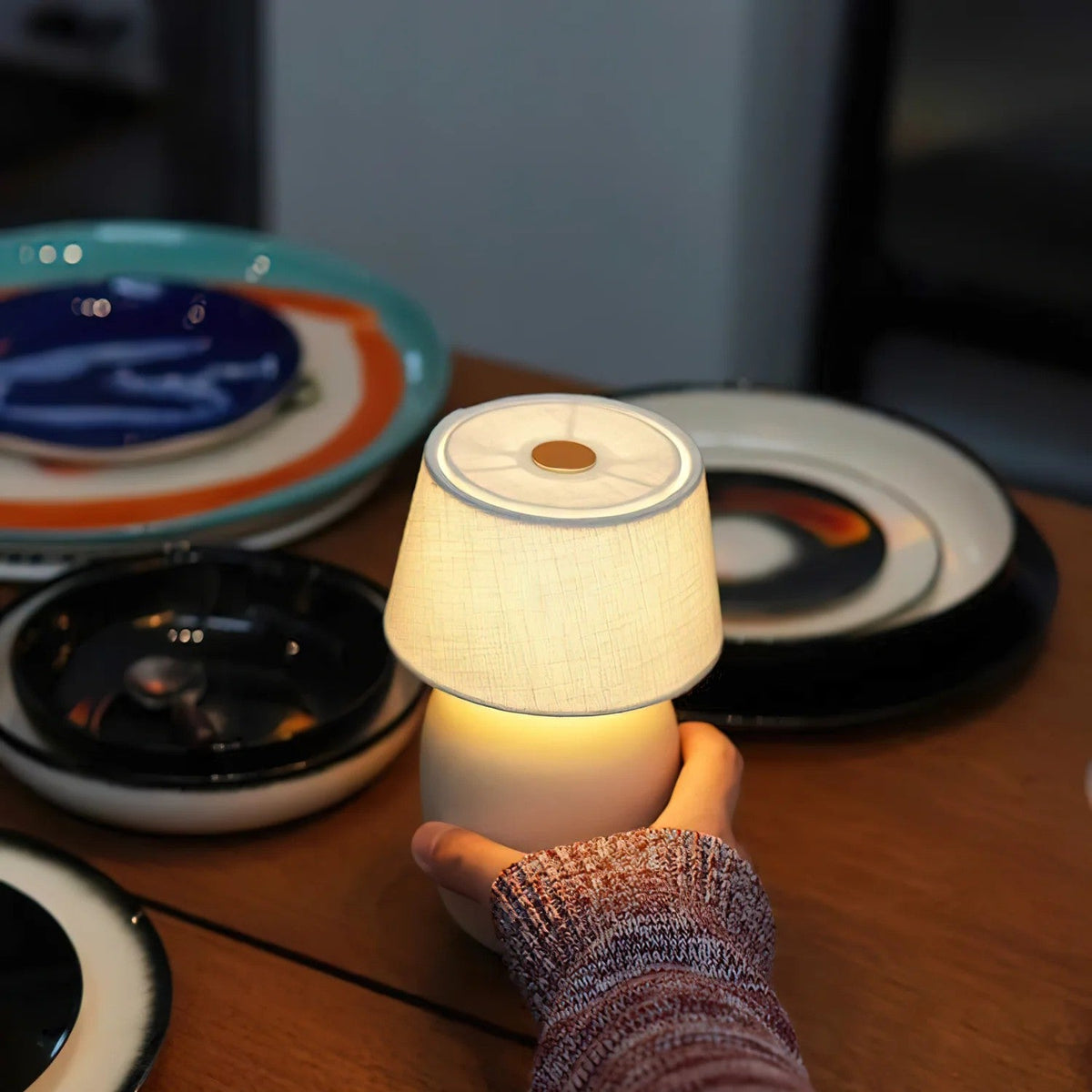 Portable Table Lamp with Integrated Battery 240 lm Warm White 3000K Ceramic Linen Shade Touch Control | Sansoti