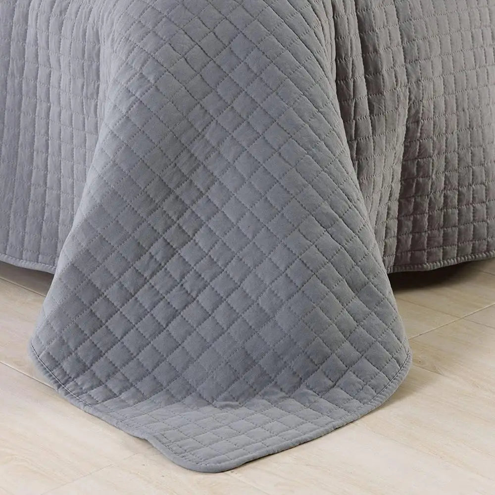 Sansoti | Bedspread 240×260 cm | Soft Quilted Polyester | Light & Comfortable