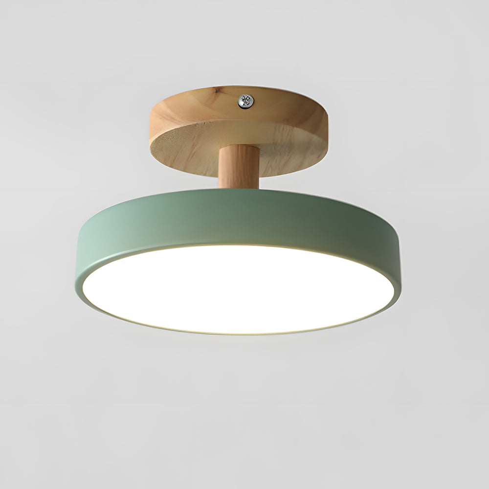 Plafón de madera natural y pantalla en tonos pastel | Diseño escandinavo moderno para dormitorio y salón | Sansoti