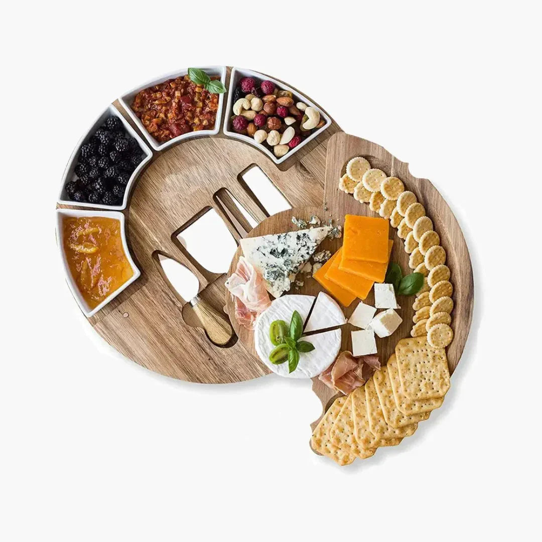 Planche de service de luxe avec plateau à fromage et ensemble de couteaux pour apéritif, dîner et présentations festives