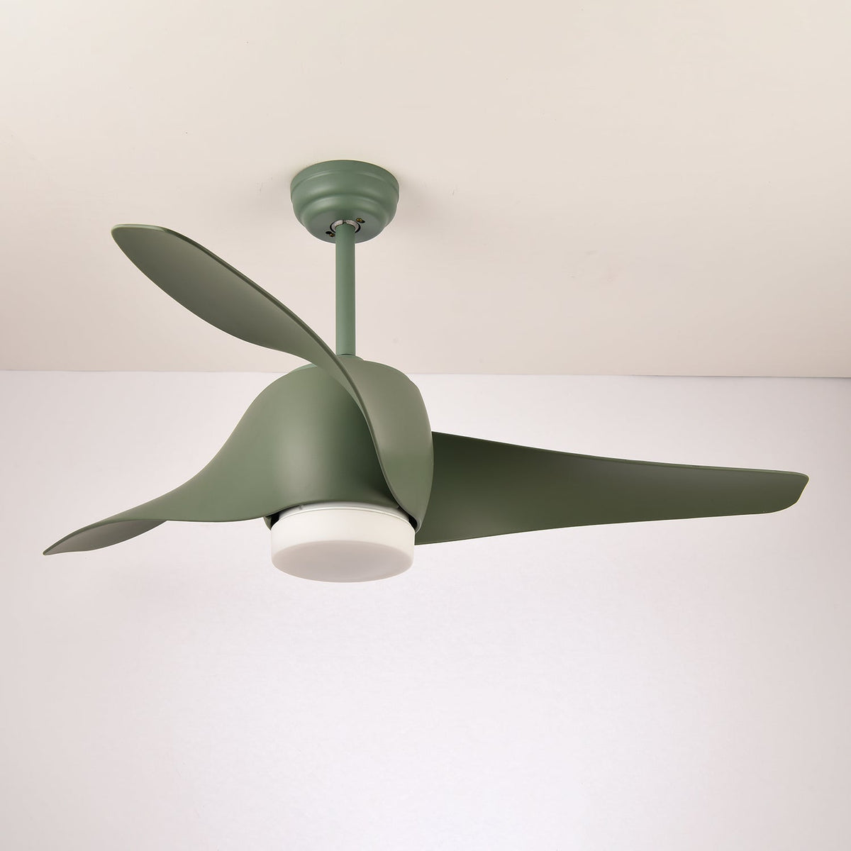 Deckenventilator mit Beleuchtung Umber – Ø132 cm Moderner Ventilator mit LED-Lampe | Sansoti