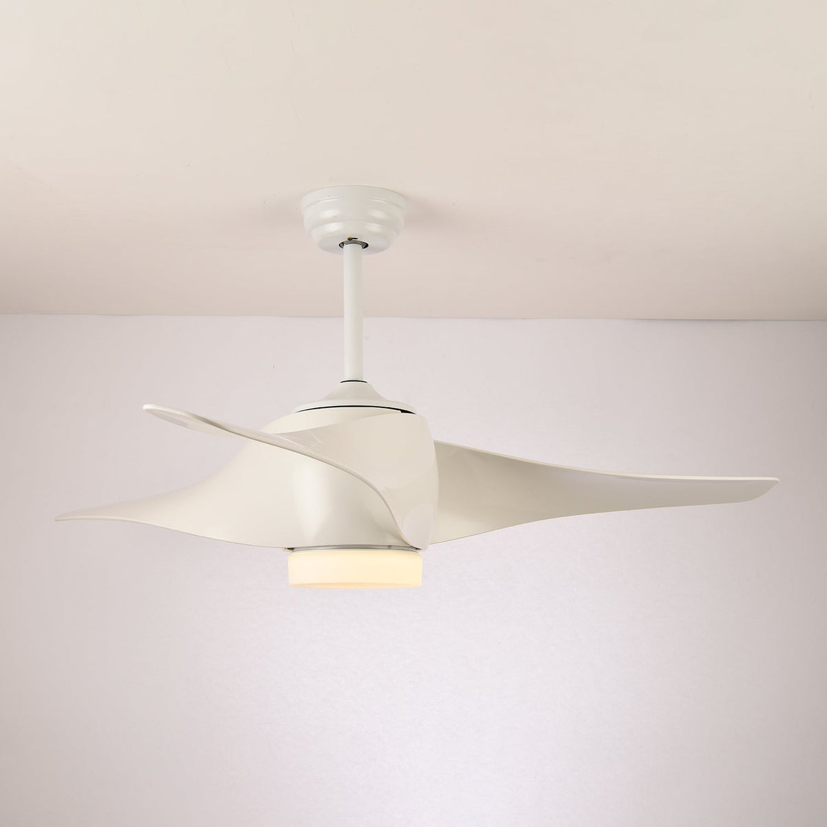 Deckenventilator mit Beleuchtung Umber – Ø132 cm Moderner Ventilator mit LED-Lampe | Sansoti