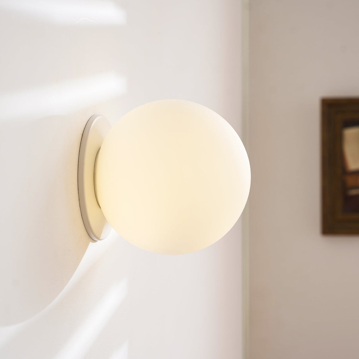 Glass Wall Lamp with Gold or Silver Socket – Modern Design for Bedroom and Living Room | Sansoti
