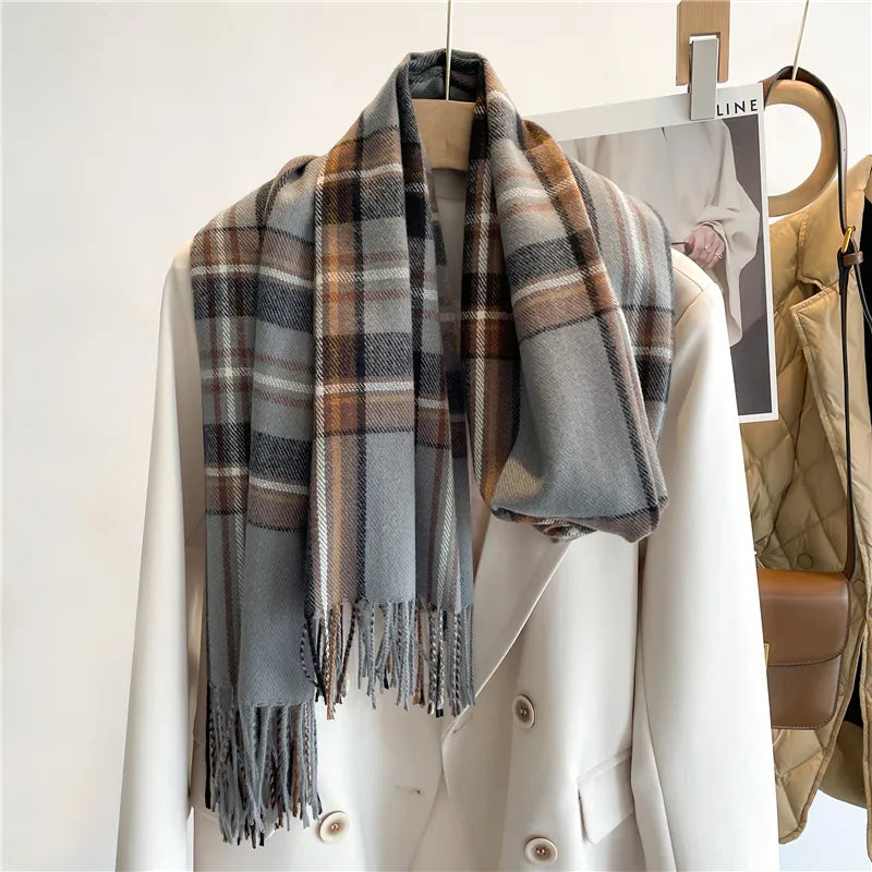 Cashmere Winter Scarf with Classic Plaid Pattern 200x65cm Luxurious Wool Wrap Warm and Stylish for Women and Men | Sansoti