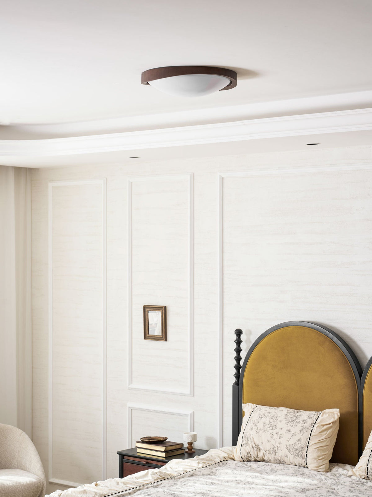 Wooden Ceiling Light with Curved Edge – Scandinavian Design with Walnut Finish & Warm Lighting for Living Room Bedroom | Sansoti