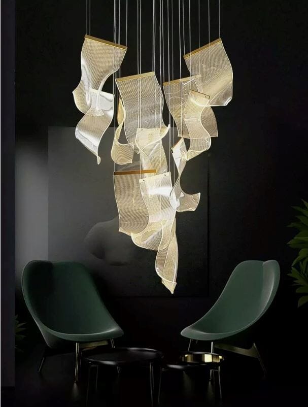 Moderne Design-Kronleuchter mit geschichteten Acrylblättern und verstellbarer Höhe | Sansoti