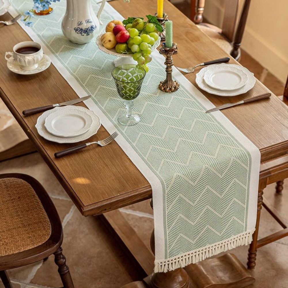 Woven Table Runner with Zigzag Pattern – Natural Table Decoration for Dining & Living Area | Sansoti
