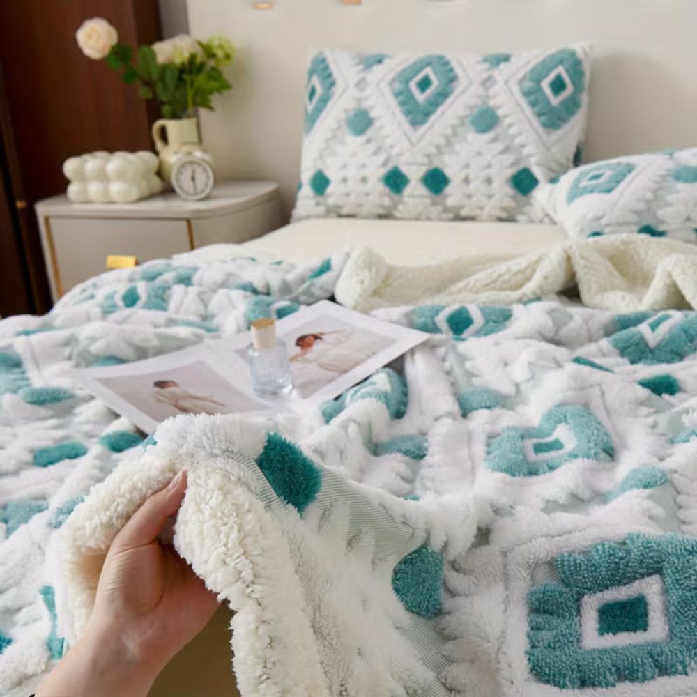 Double Throw with Geometric Pattern Vintage Microfiber Living Room Bedroom Sofa Blanket Soft Warm Comfortable | Sansoti