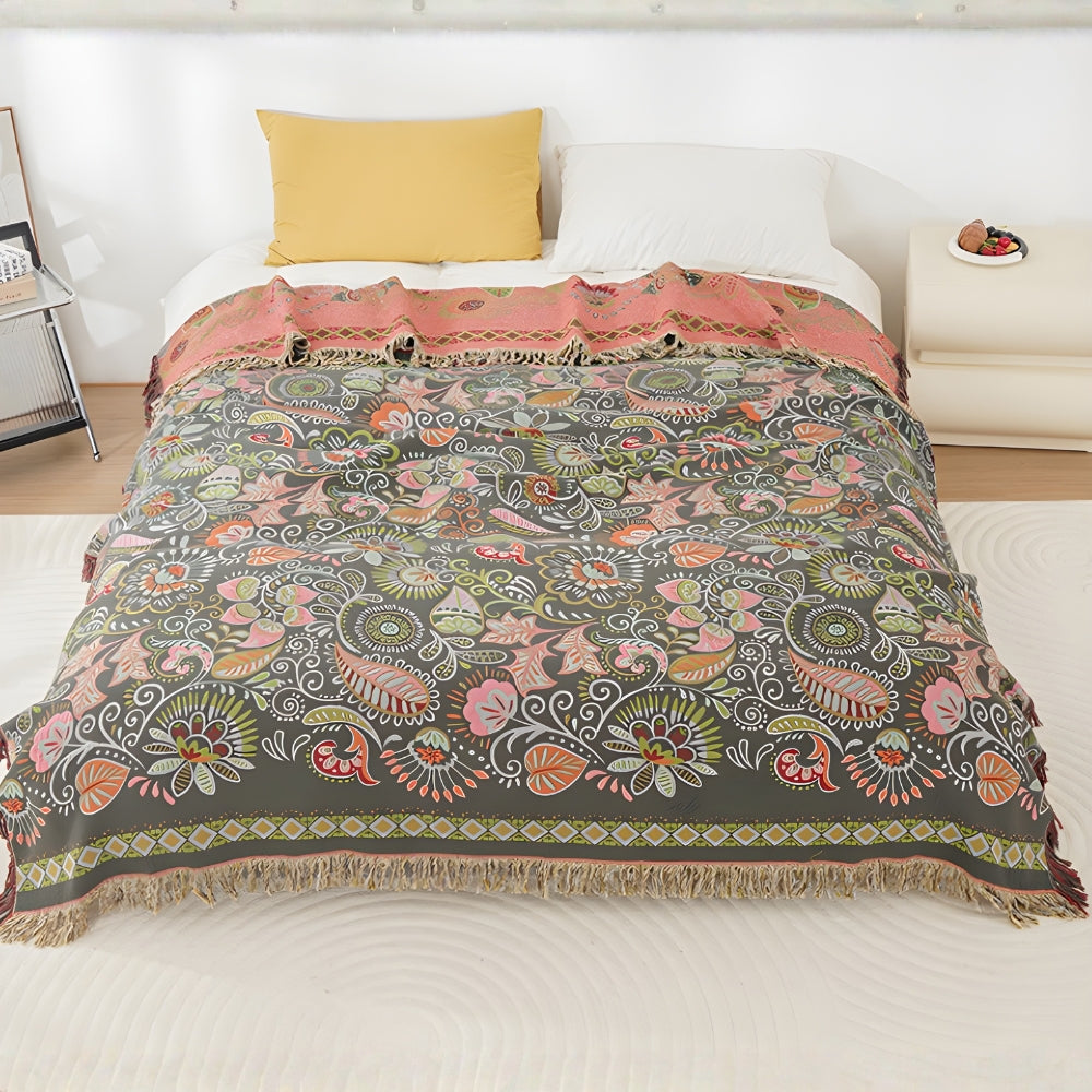 Wendbare Boho-Plaid mit Herbstblättern und Quasten – Weiche Baumwoll-Gaze-Decke für Sofa und Bett | Sansoti