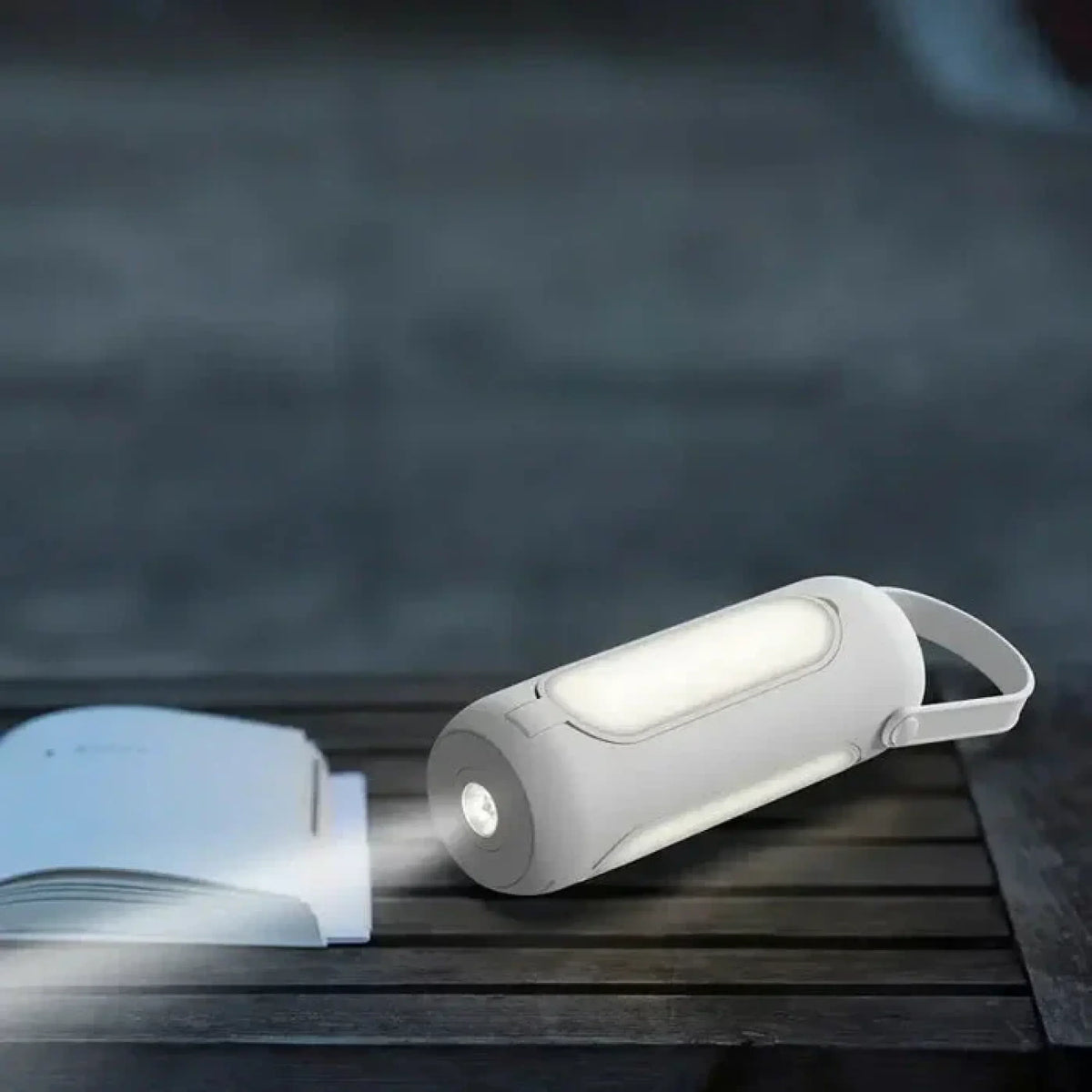 Lampe LED portable rechargeable avec mode lampe de poche intérieur et extérieur dimmable 30-720 lumens 1800-7000K USB 10000mAh éclairage camping | Sansoti