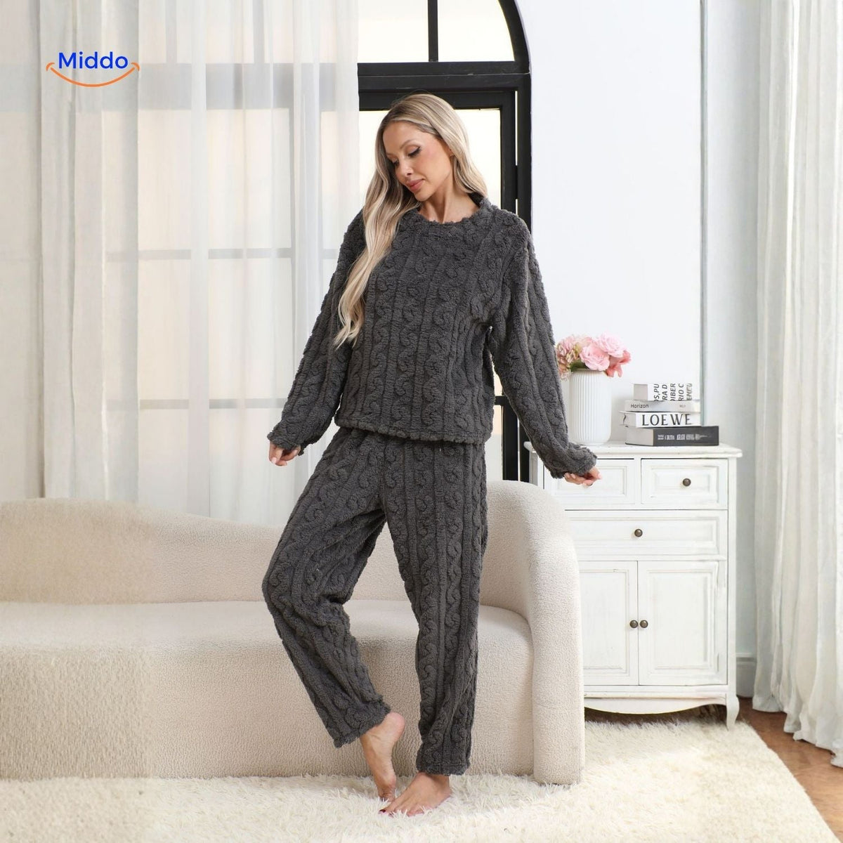 Women's Fleece Pyjama Set Winter Soft Loungewear Top & Trousers Warm Nightwear Comfortable Relaxation at Home | Sansoti
