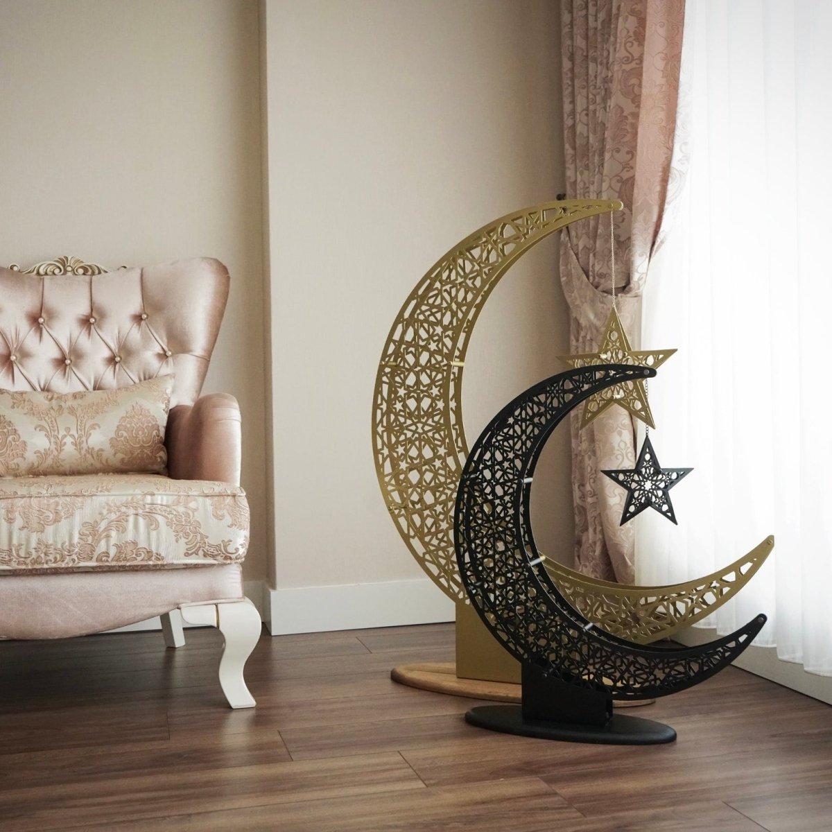 Islamic Moon & Star Wall Decoration — Metal Ramadan Ornament in Gold or Black | Sansoti