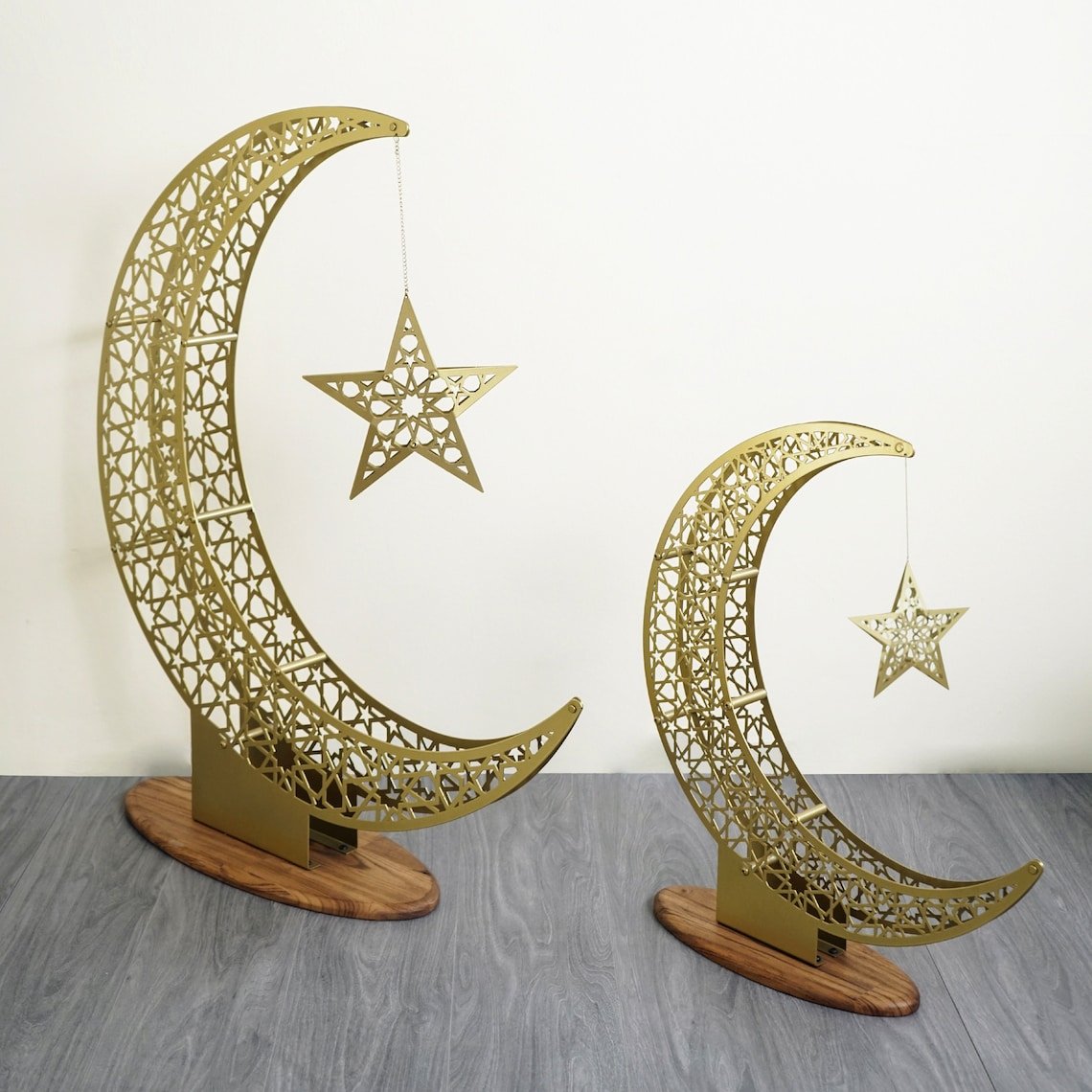 Islamic Moon & Star Wall Decoration — Metal Ramadan Ornament in Gold or Black | Sansoti