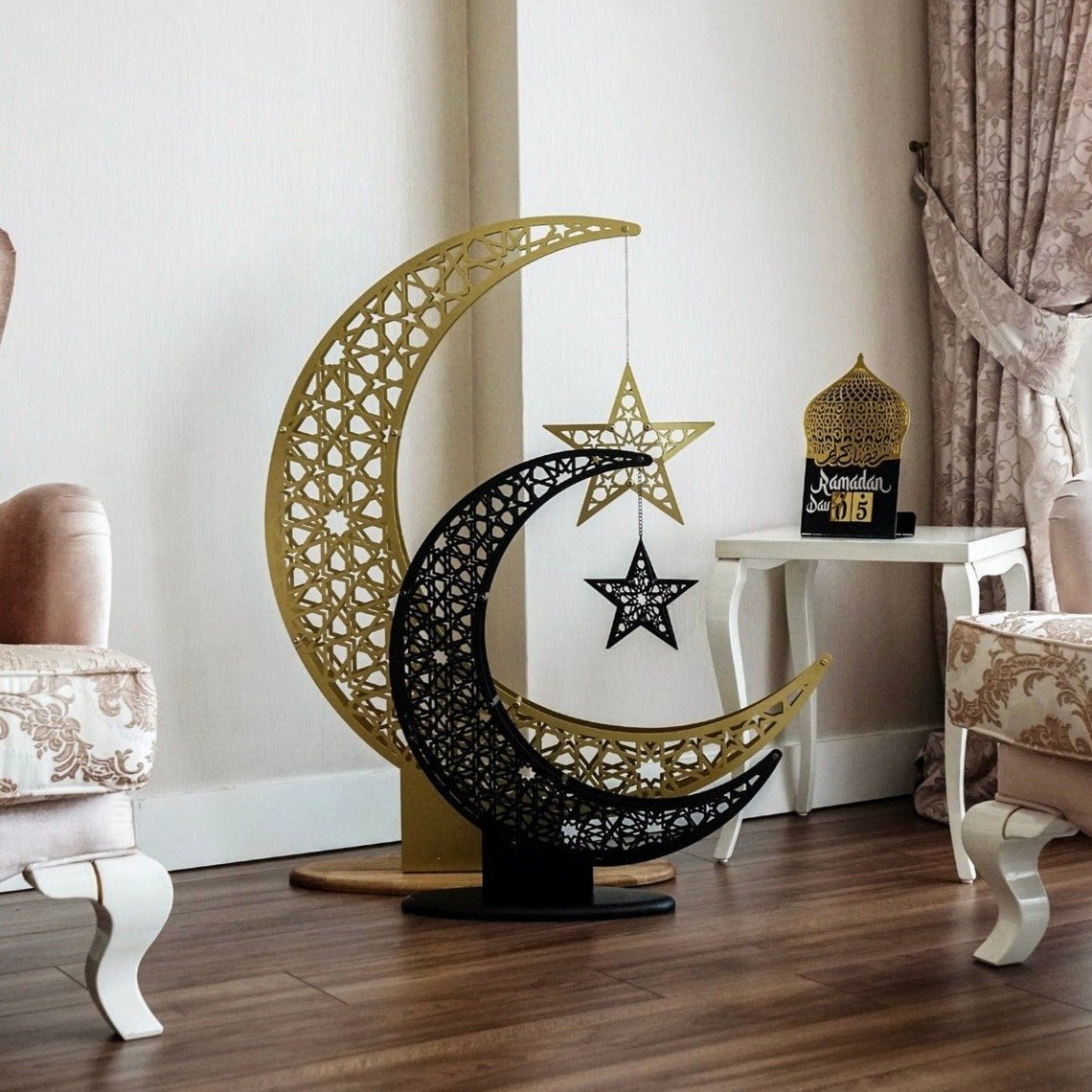 Islamic Moon & Star Wall Decoration — Metal Ramadan Ornament in Gold or Black | Sansoti