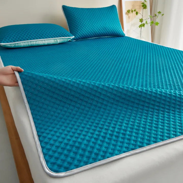 Faltbare Sommermatte mit kühlendem Effekt – atmungsaktive Schlafmatte im Wafeldesign, 200x220 cm, für ein Doppelbett | Sansoti