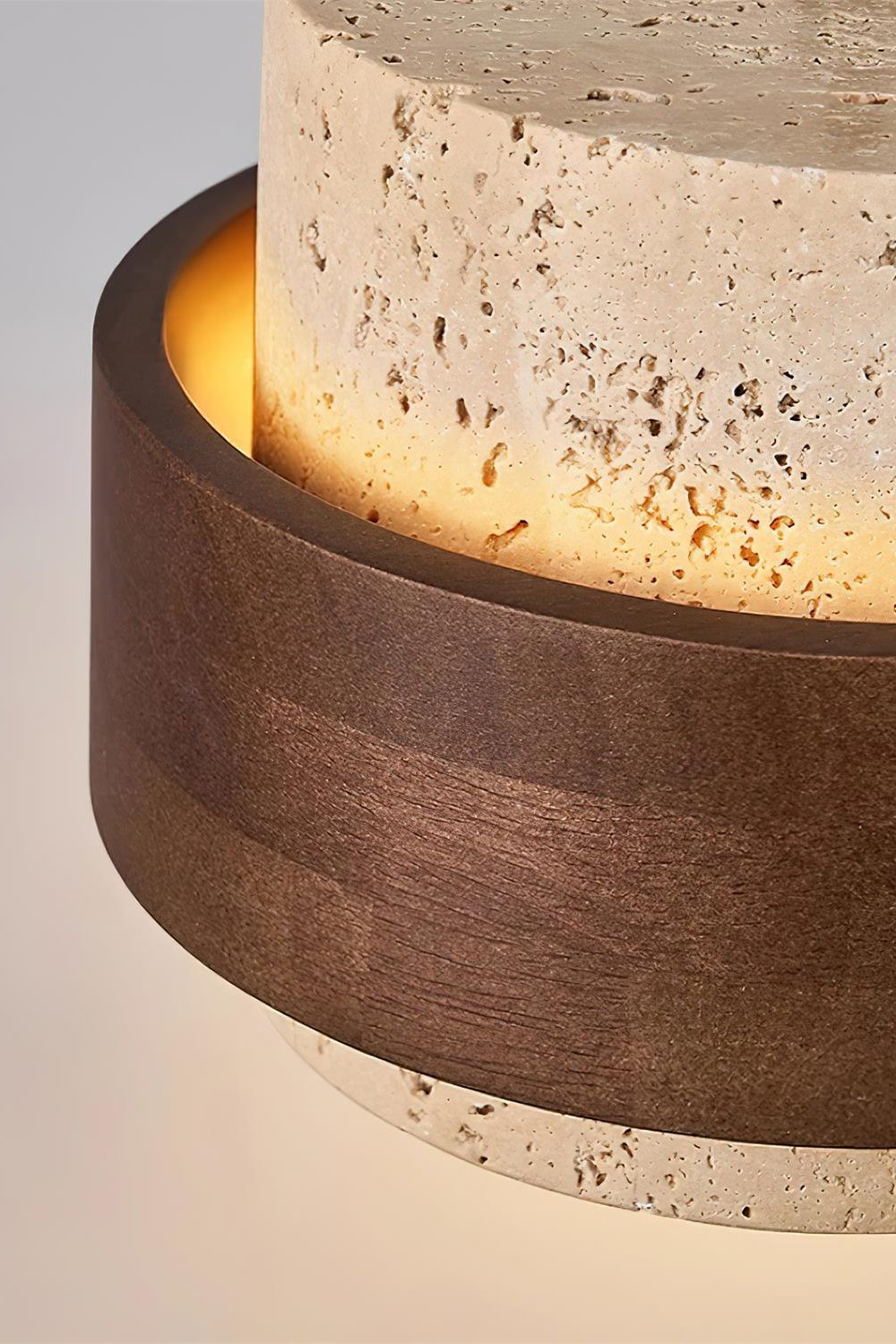 Suspension en bois avec finition travertin – Source lumineuse organique pour salle à manger et salon | Sansoti