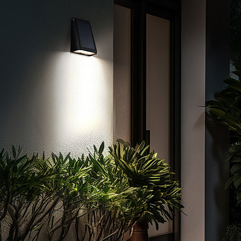 Solar Downlight Wall Lamp for Outdoor Use with Adjustable Solar Panel and IP65 | Sansoti