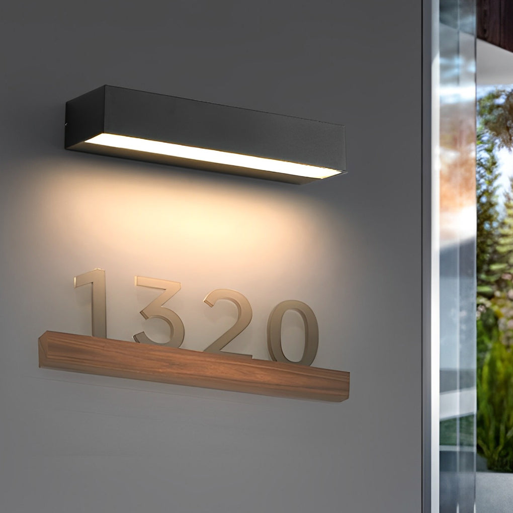Modern Outdoor Wall Lamp with Linear LED Light and IP65 Waterproof Aluminum Housing for Facade, Entrance, and Garage | Sansoti