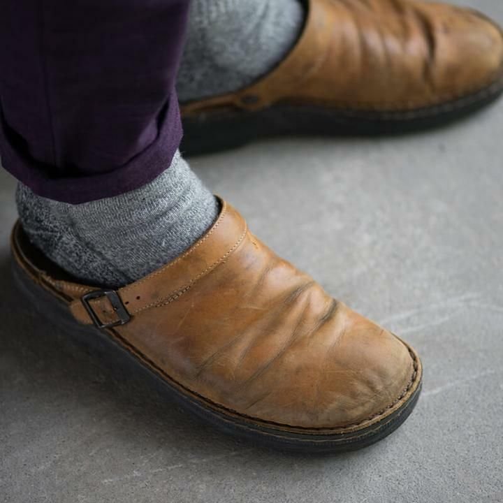 Bequeme Holzclogs für Herren – Lässiges Schuhwerk mit robuster Sohle | Sansoti