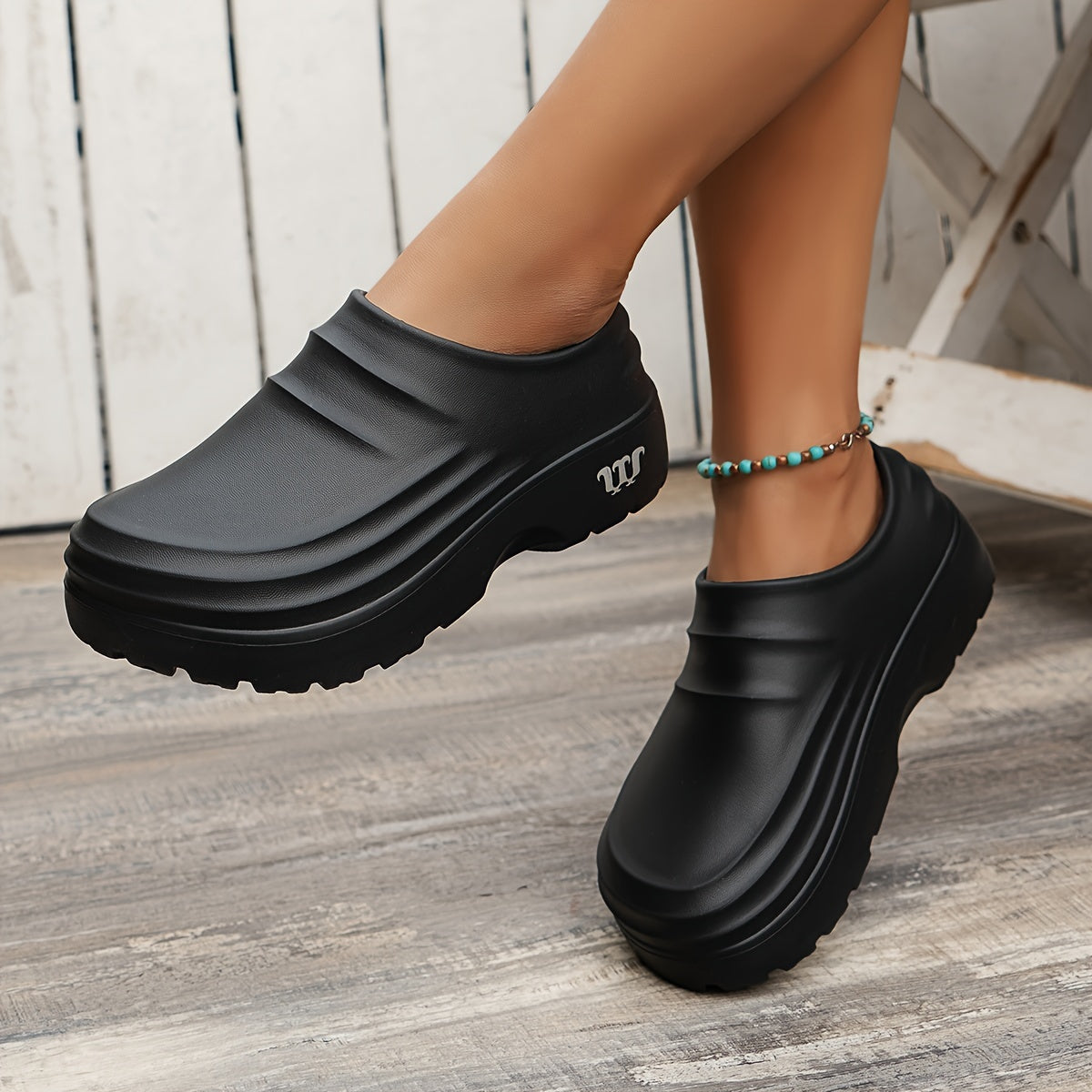 Waterproof Orthopedic Clogs with Gel Cushioning for Work, Healthcare and Hospitality Comfortable Non-Slip Work Shoes | Sansoti