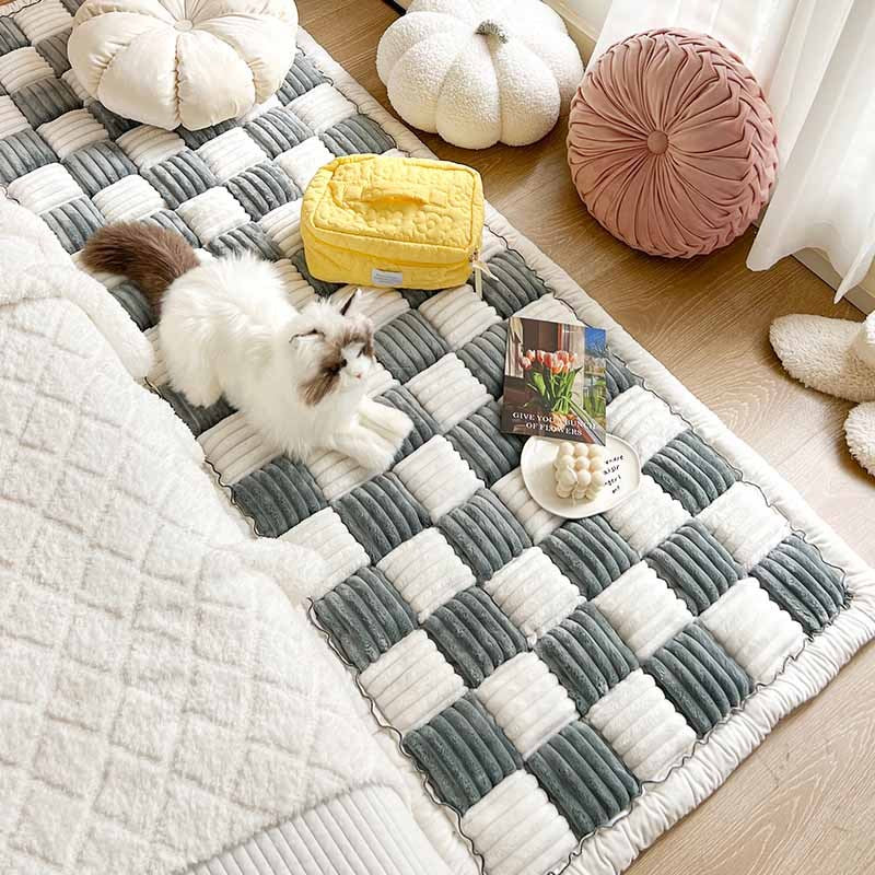Plush Pet Dog Blanket Square Checked Deep Sleep Mat Sofa Protector Throw Cream-Colored Dog Cat | Sansoti