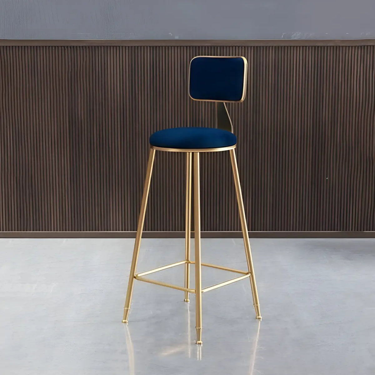 Barstoel met Fluwelen Bekleding en Gouden Frame – Elegante Velvet Kruk voor Keukeneiland en Thuisbar | Sansoti