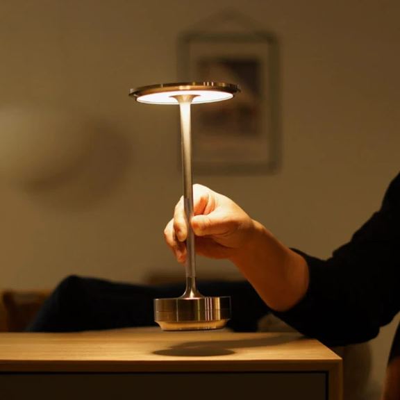Lampe de table à intensité réglable, rechargeable et résistante à l’eau, en métal, avec commande tactile, sans fil, LED, éclairage d’ambiance | Sansoti
