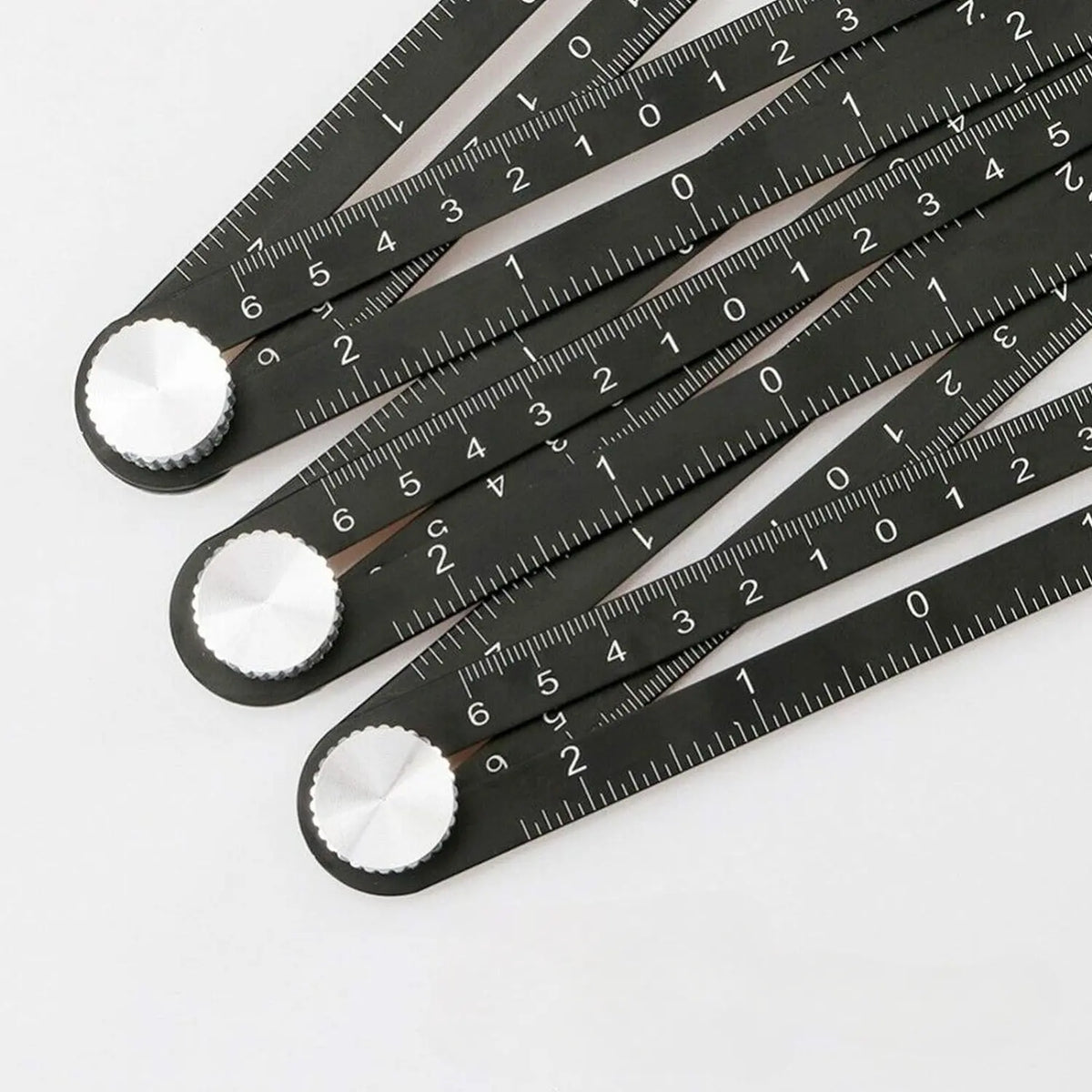 Multifunctional Corner Ruler for Carpentry – Universal Measuring Tool for Wood & Laminate | Sansoti
