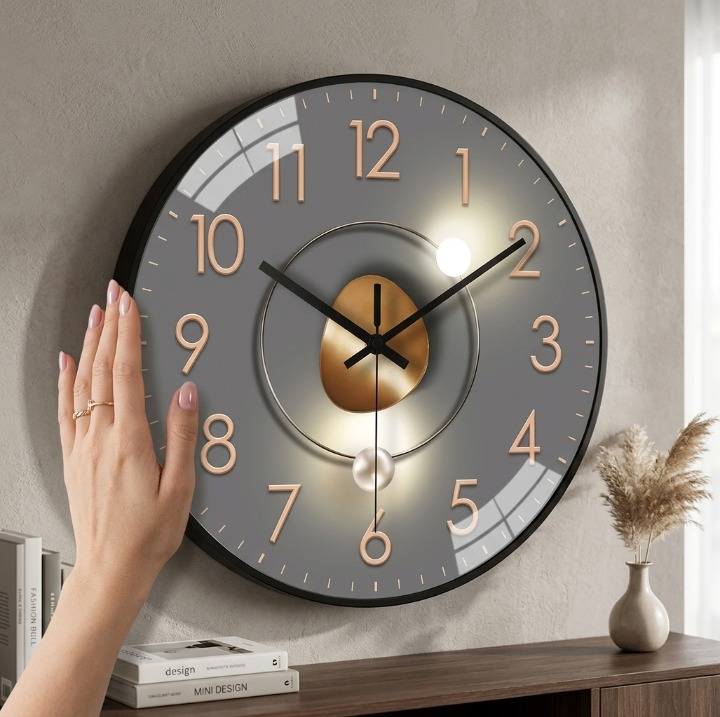 Silent Quartz Wall Clock 20cm Plastic Glass Metal Hands Analog Bedroom Living Room Office Study No Tick-Tock Sound AA Battery | Sansoti