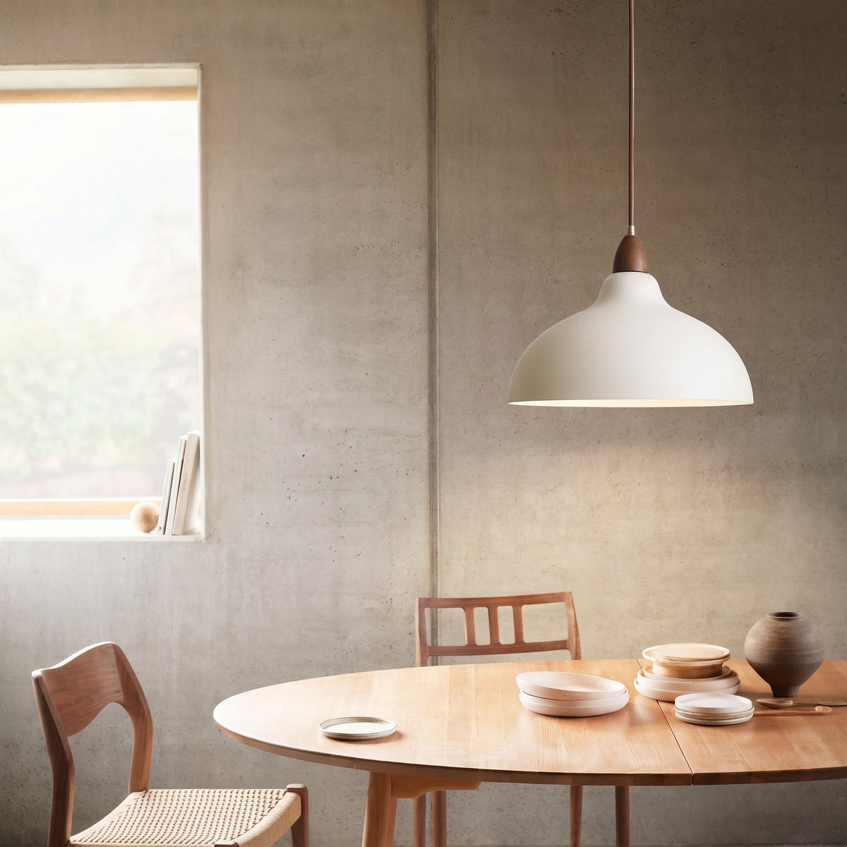 Lampa wisząca z drewna i metalu E27, regulowana, skandynawski design, do jadalni, nad wyspę kuchenną i do salonu, ciepłe nastrojowe światło | Sansoti