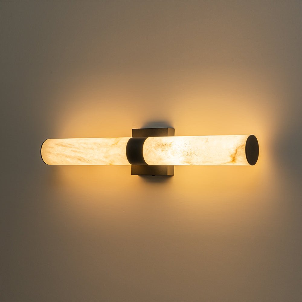 Linear LED Wall Lamp with Alabaster – Modern Bathroom Lighting in Brass or Black – 60cm Dimmable 3000K | Sansoti