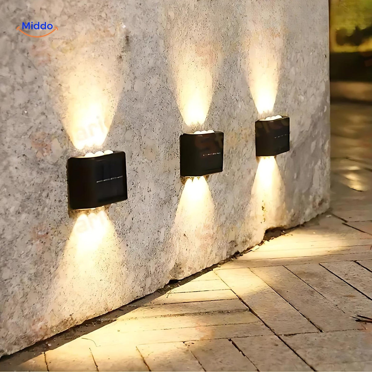 Podwójna wodoodporna lampa ścienna LED na energię słoneczną - oświetlenie zewnętrzne do ogrodu, dekoracyjne, odporne na warunki atmosferyczne, nastrojowe | Sansoti