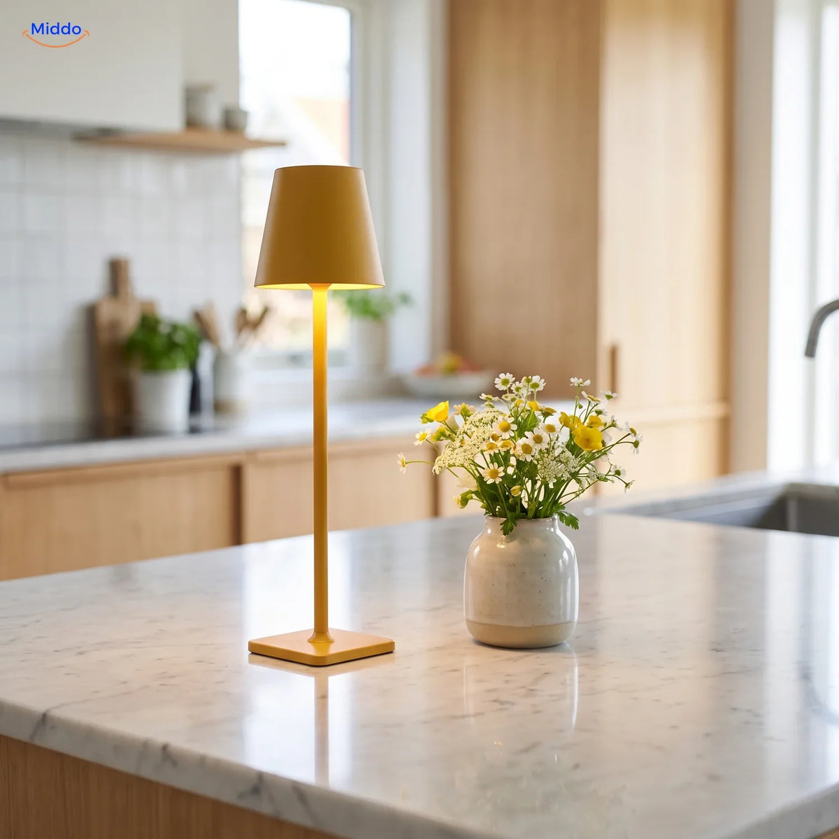 Lámpara LED portátil regulable y recargable por USB-C, IP54, resistente al agua, para mesa, interior, exterior, jardín y terraza | Sansoti