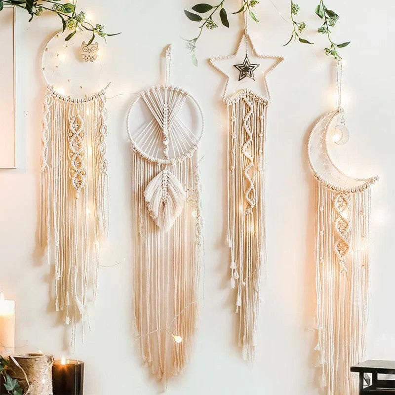 Attrape-rêves en macramé avec éclairage LED, lune et étoiles, décoration murale, lumière d’ambiance bohème pour le salon et la chambre | Sansoti